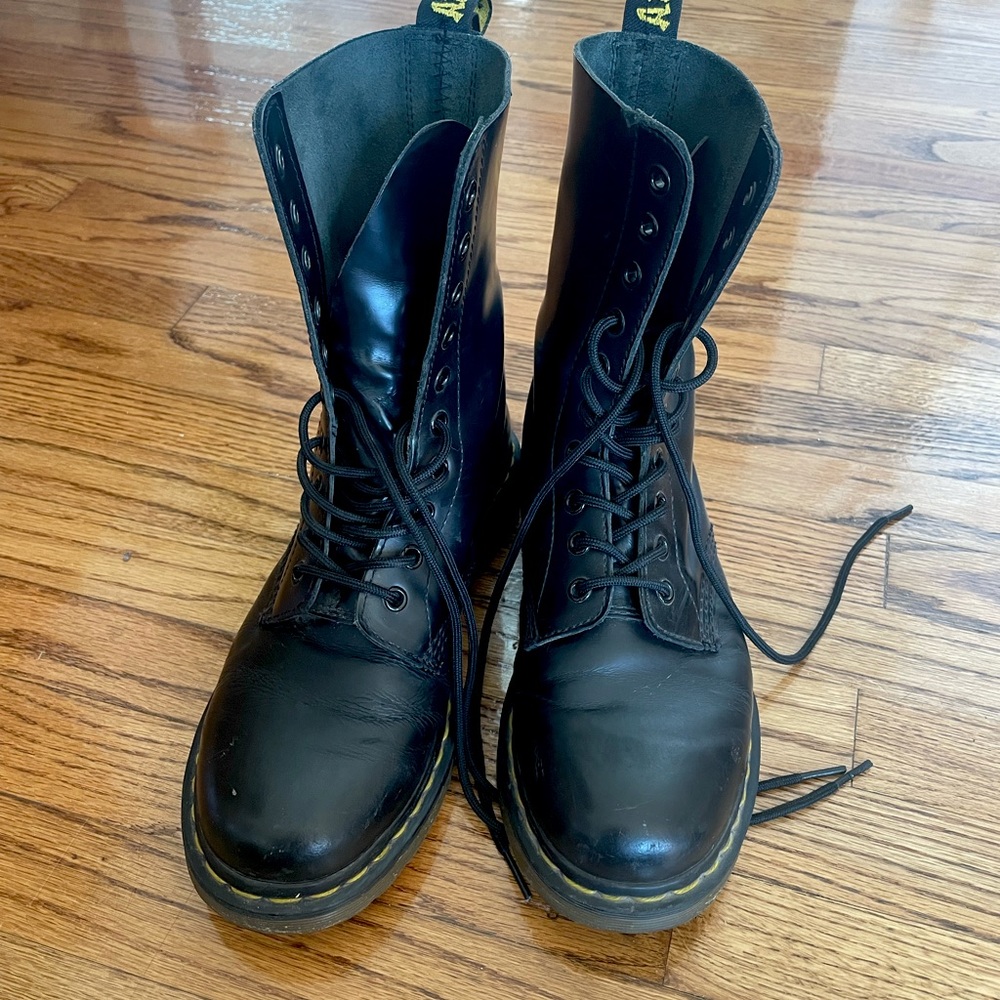 Doc Martens Boots size 9
